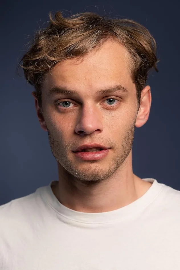 Aidan Scott fotoğrafı