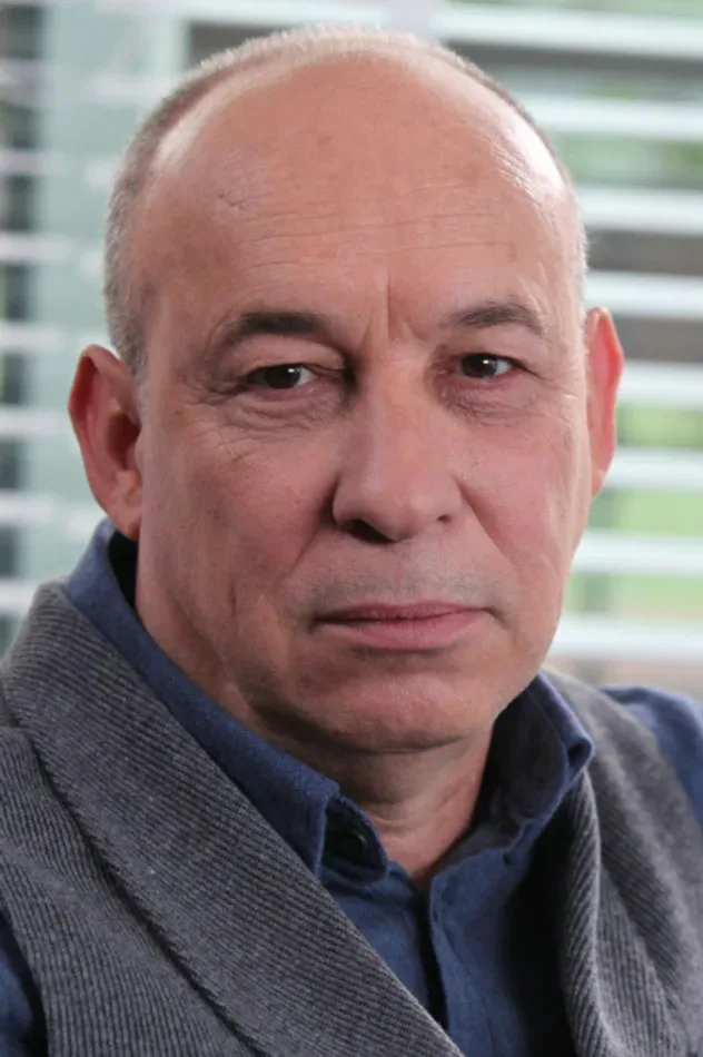 صورة الغلاف لـ Erdal Küçükkömürcü