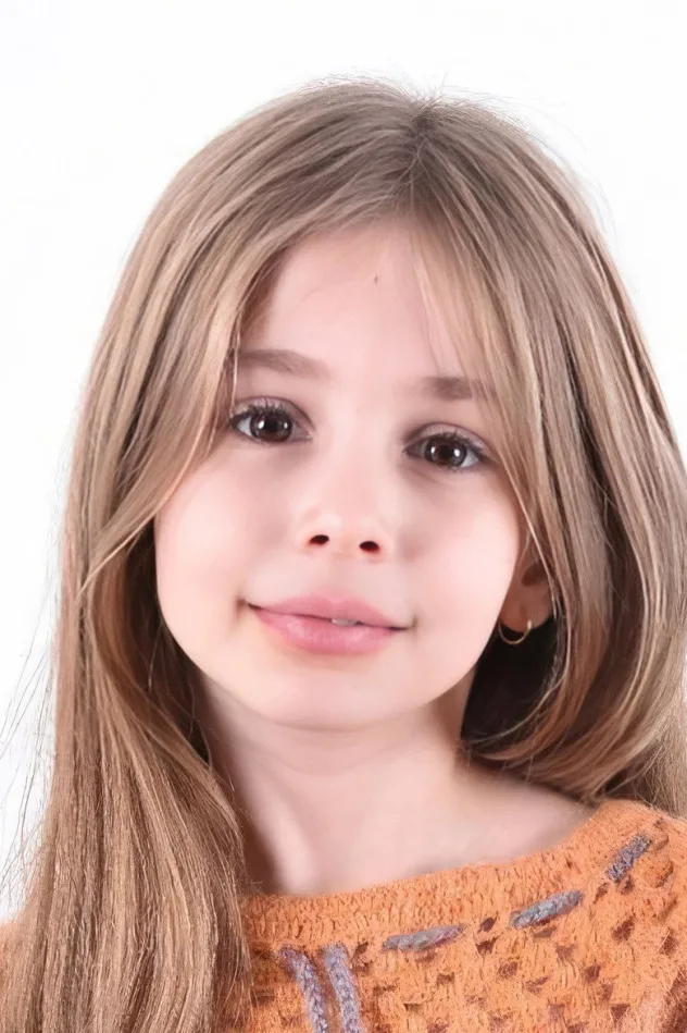 Azra Aksu fotoğrafı