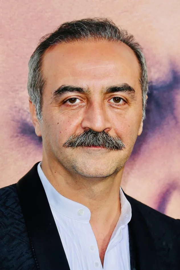 Yılmaz Erdoğan fotoğrafı