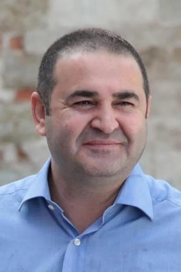 Şafak Sezer fotoğrafı