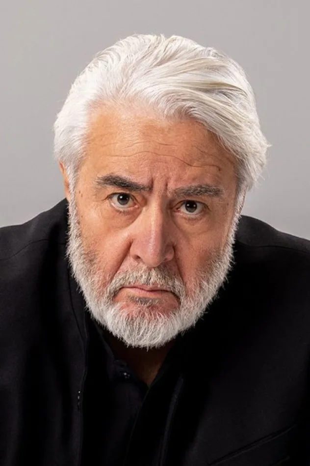 Uğur Yücel fotoğrafı