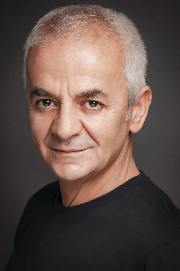 Zafer Algöz fotoğrafı