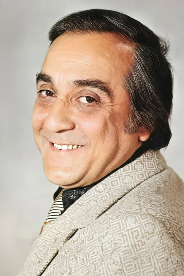 Selim Naşit fotoğrafı