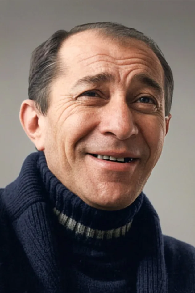Ertem Eğilmez photo