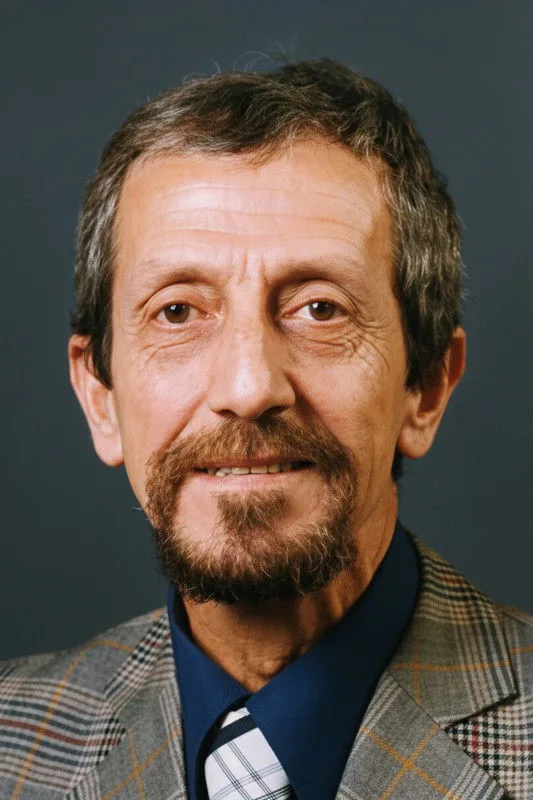 Necdet Yakın fotoğrafı