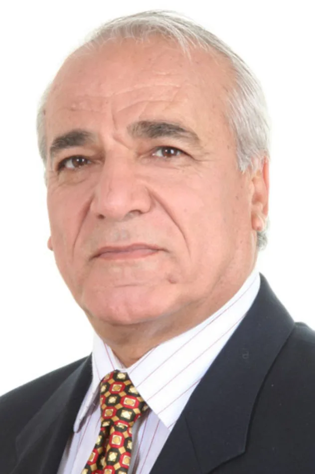 фото Münir Kutluğ