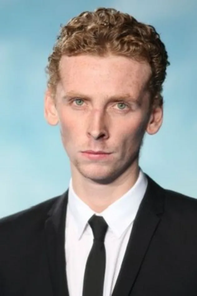 Edward Ashley fotoğrafı