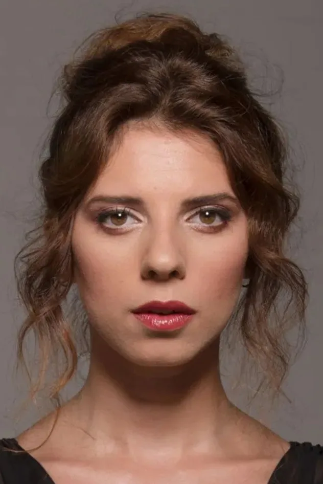 Ebru Ünlü fotoğrafı