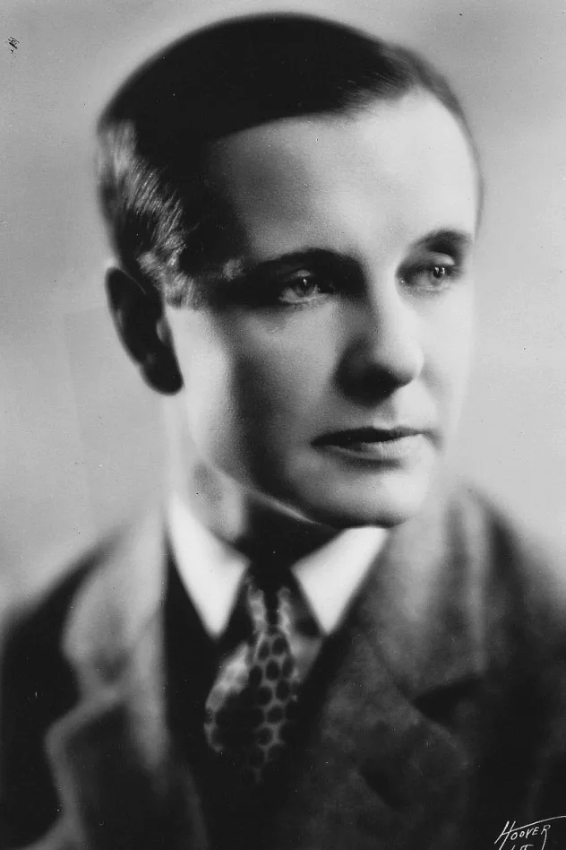 Creighton Hale fotoğrafı