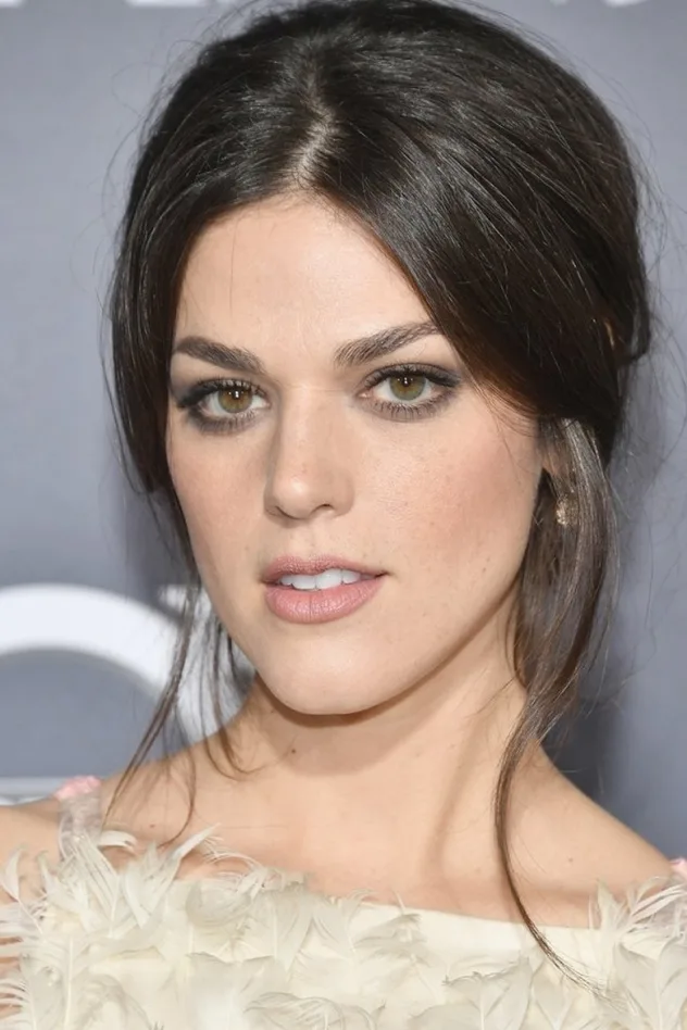 Callie Hernandez fotoğrafı