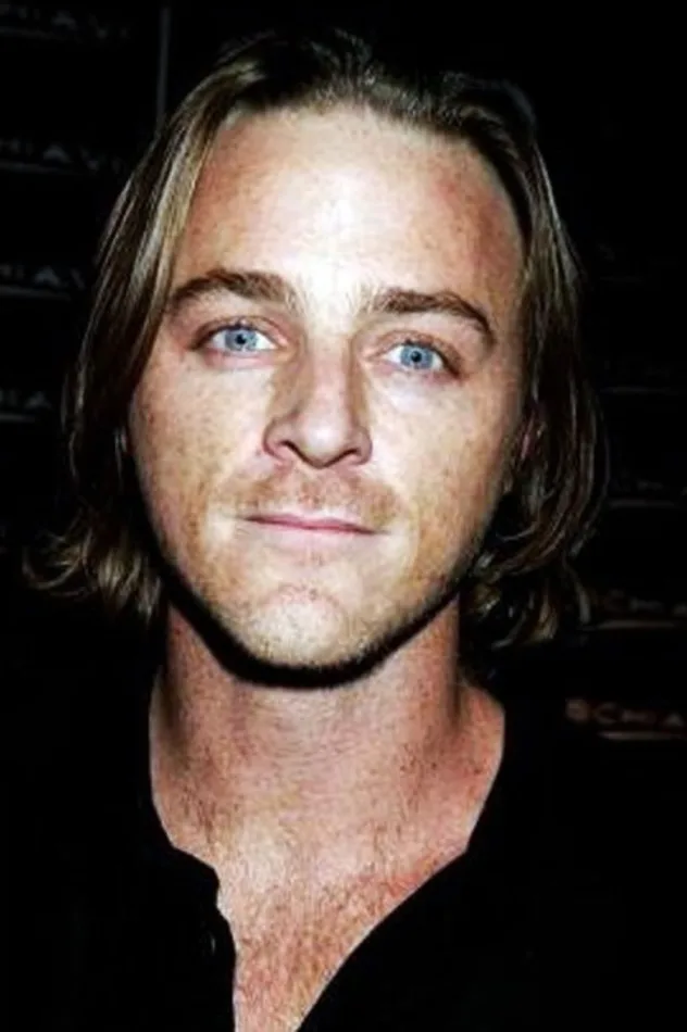 Nathaniel Dean fotoğrafı
