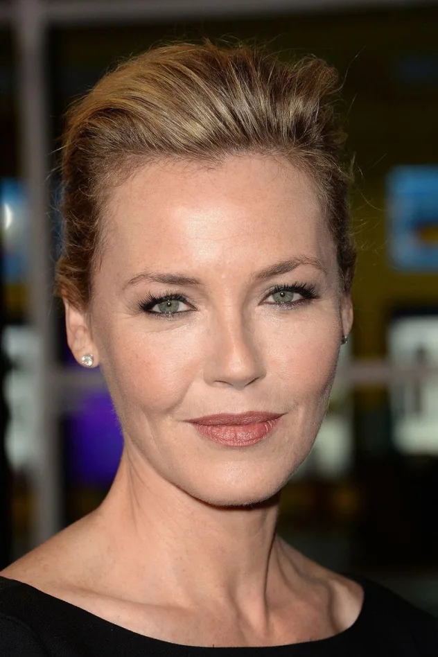 Connie Nielsen fotoğrafı