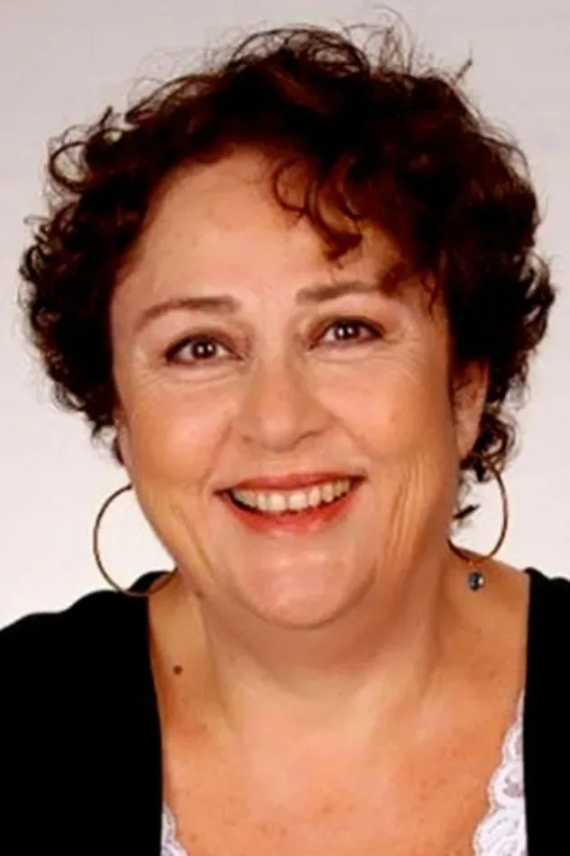 Ayşegül Atik için kapak görseli