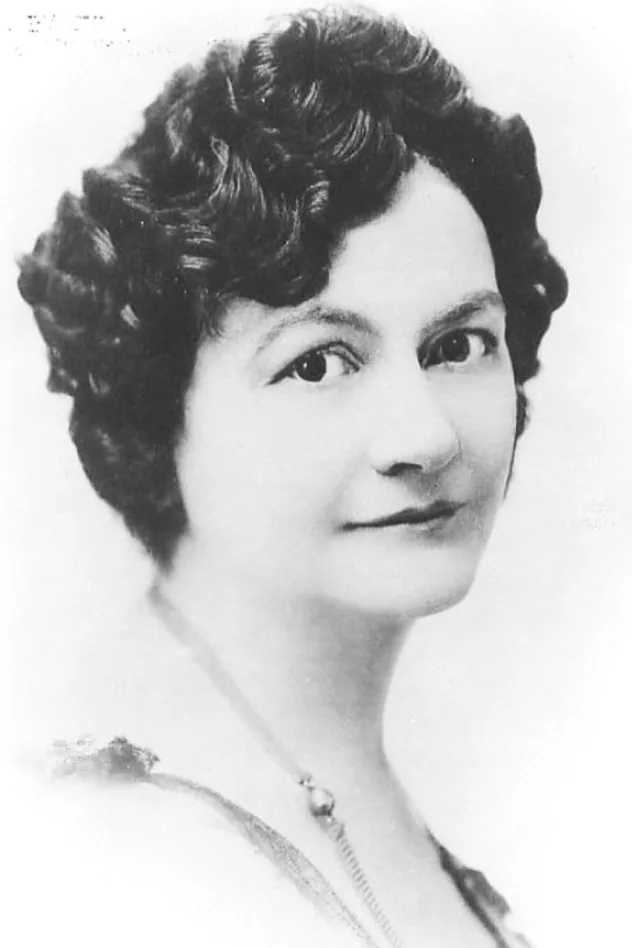 Lucille La Verne fotoğrafı