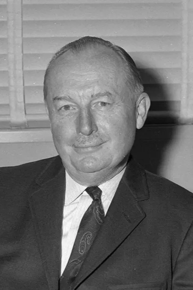 James Algar fotoğrafı