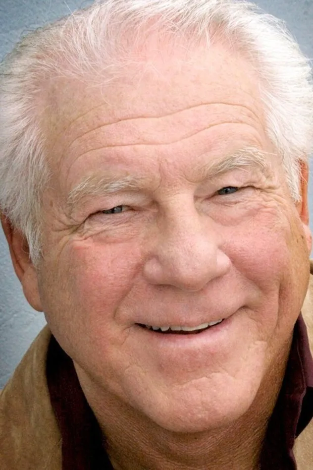 James Carroll fotoğrafı