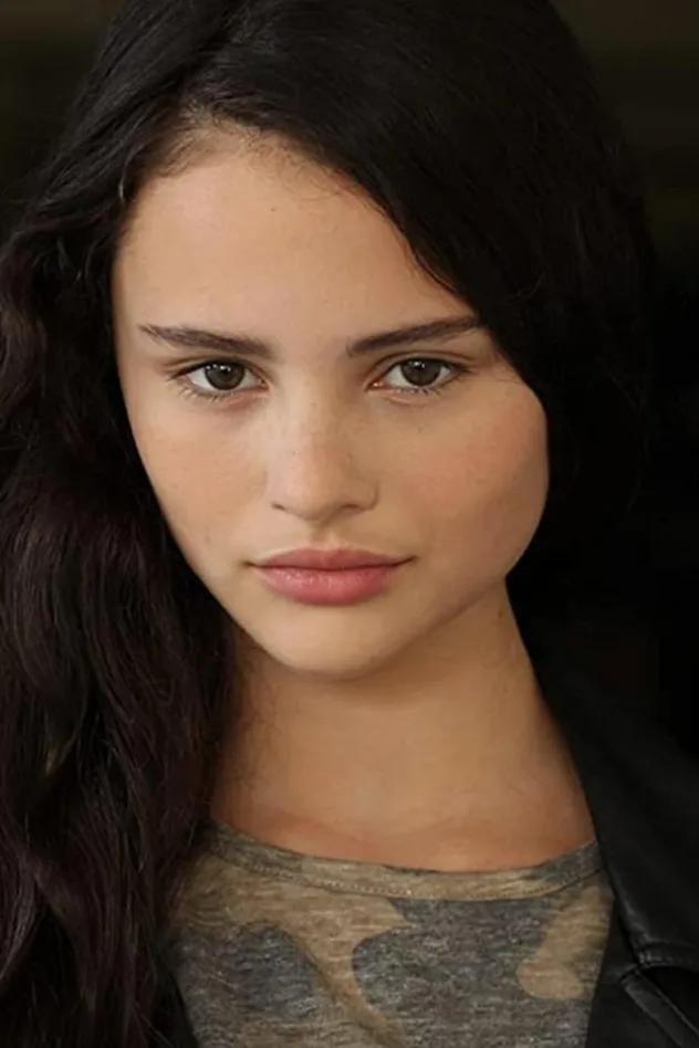 Gabrielle Echols fotoğrafı
