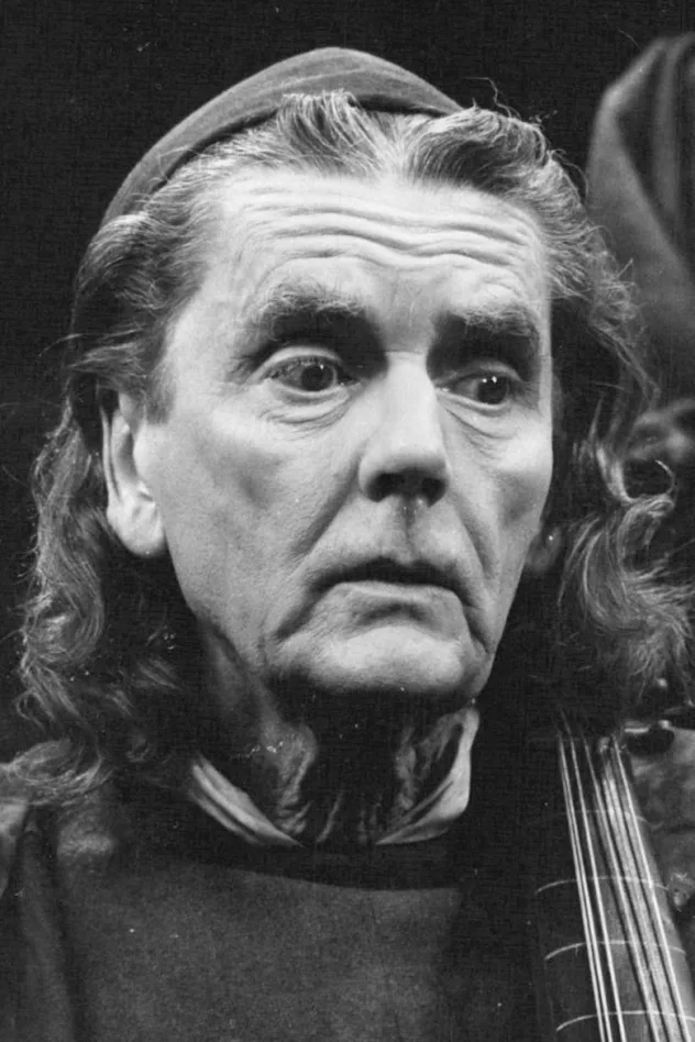 Robert Eddison fotoğrafı