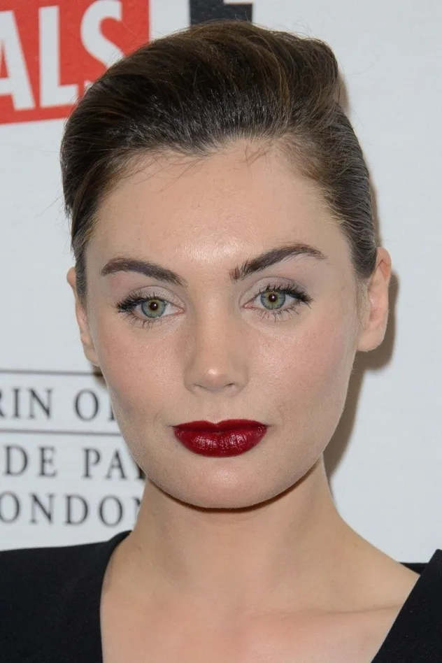 Poppy Corby-Tuech fotoğrafı