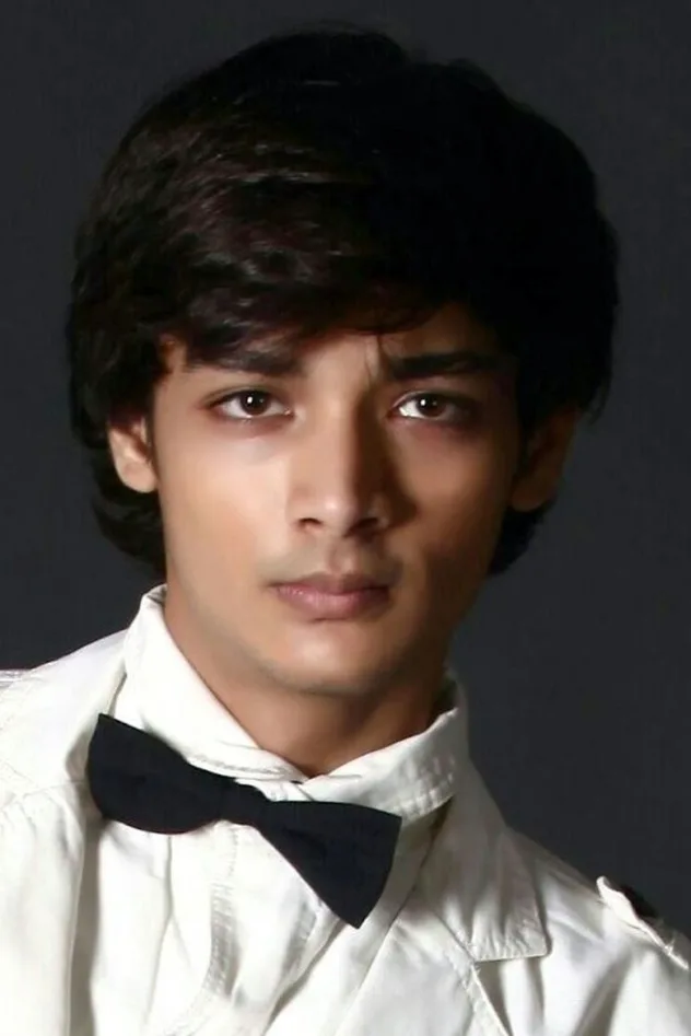 Ayush Tandon fotoğrafı