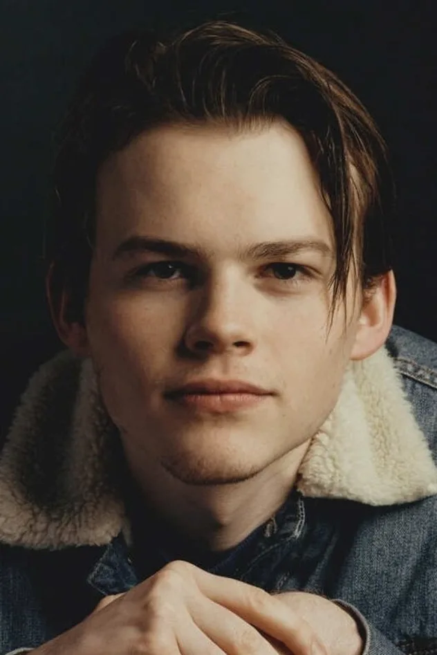Josh Wiggins fotoğrafı