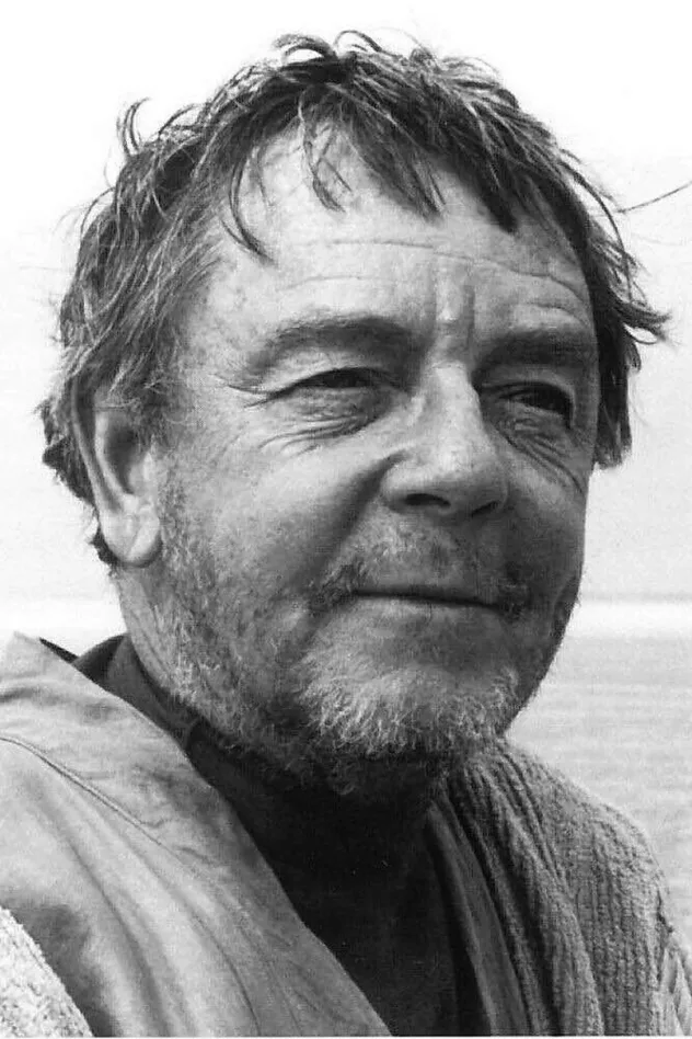 Phil Brown fotoğrafı
