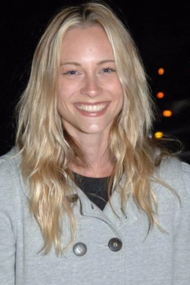 Tess Hall fotoğrafı