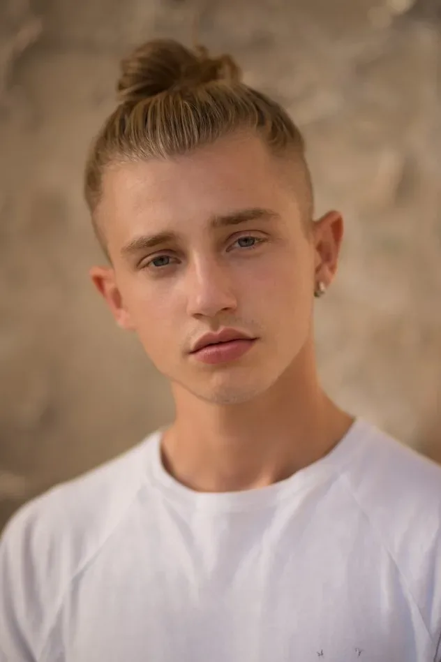 Cover image for Ryan Dean
