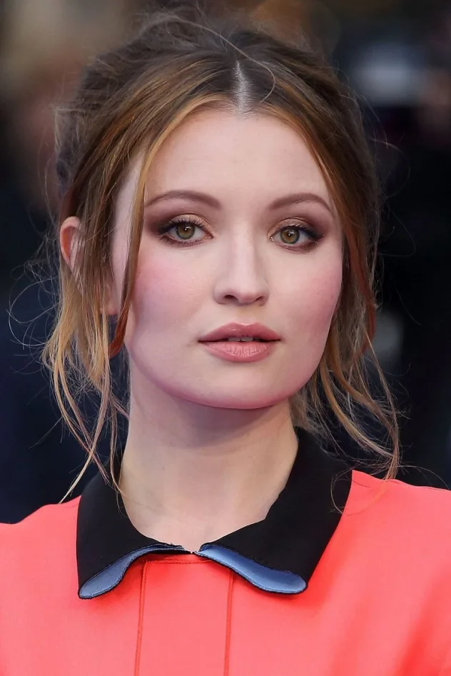 Emily Browning fotoğrafı