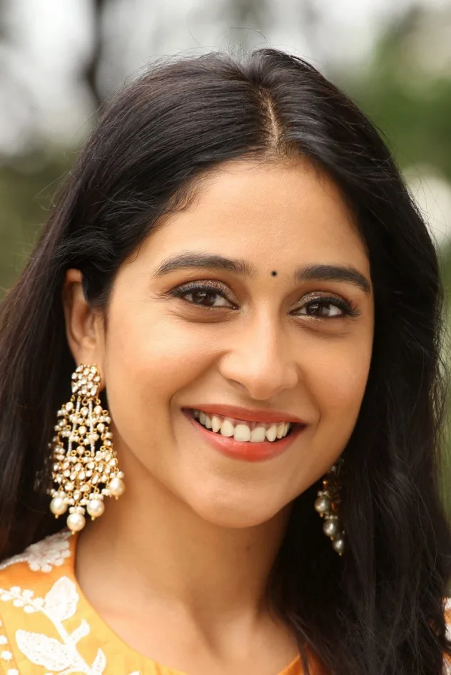 Regina Cassandra fotoğrafı