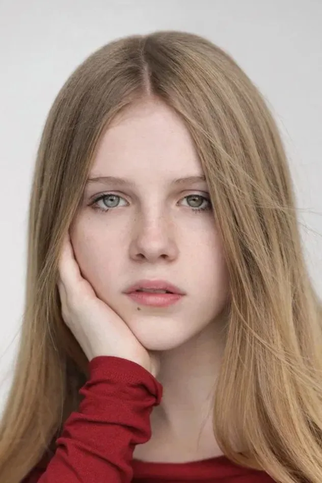 Alyla Browne fotoğrafı