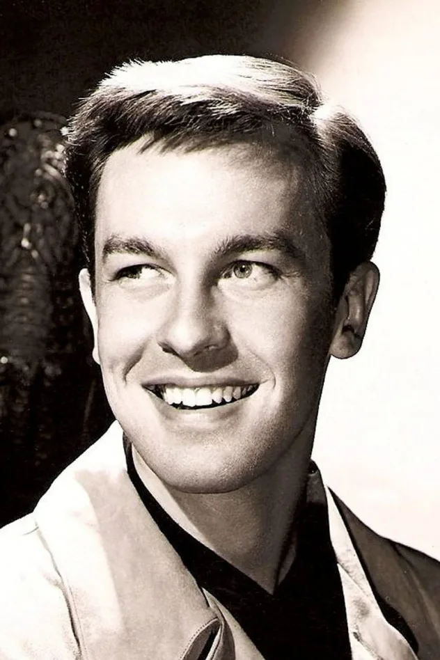 John Dall fotoğrafı