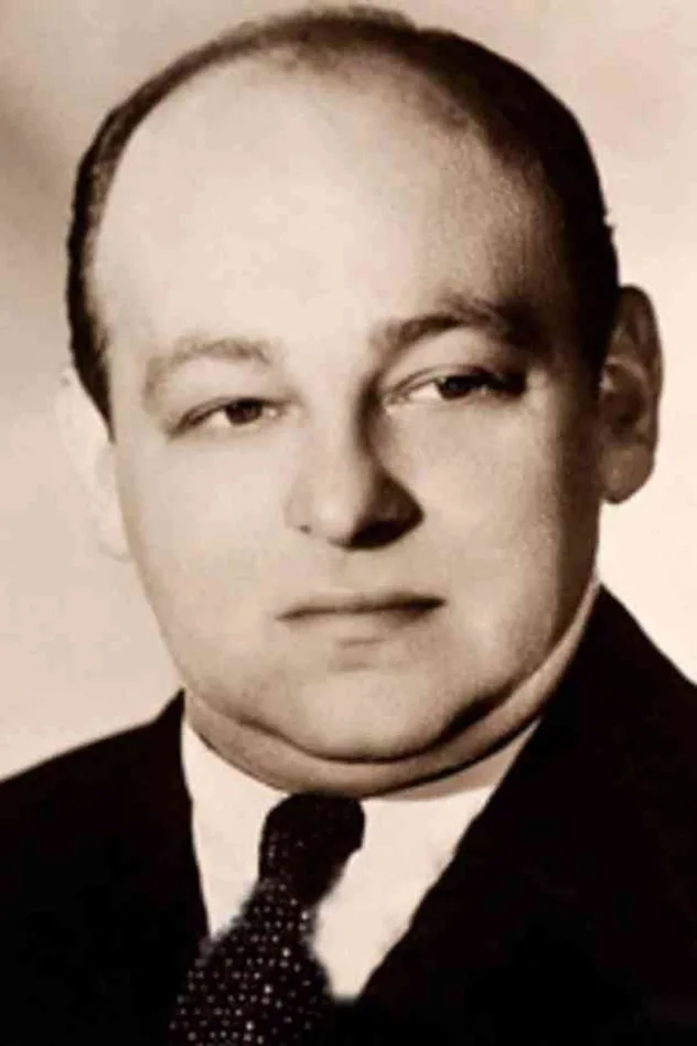 Max Bacon fotoğrafı