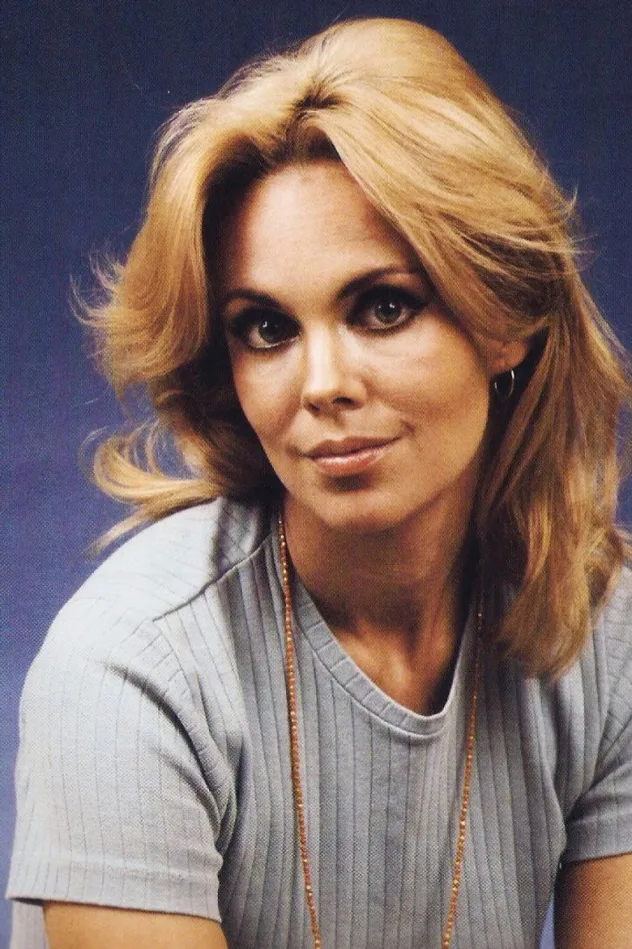 Lara Parker fotoğrafı