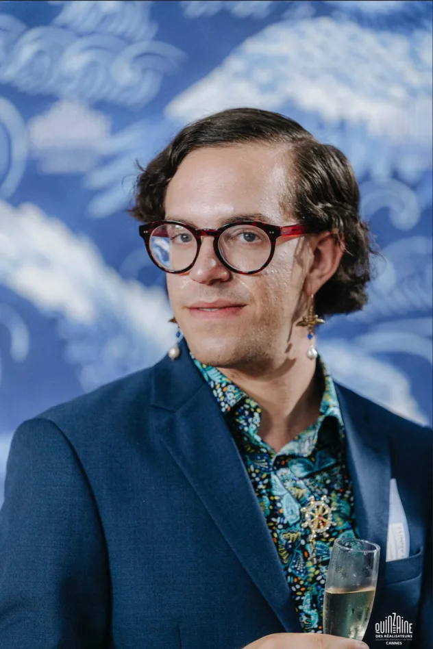 Miles Emanuel fotoğrafı