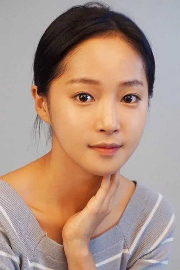 Lee Bom fotoğrafı