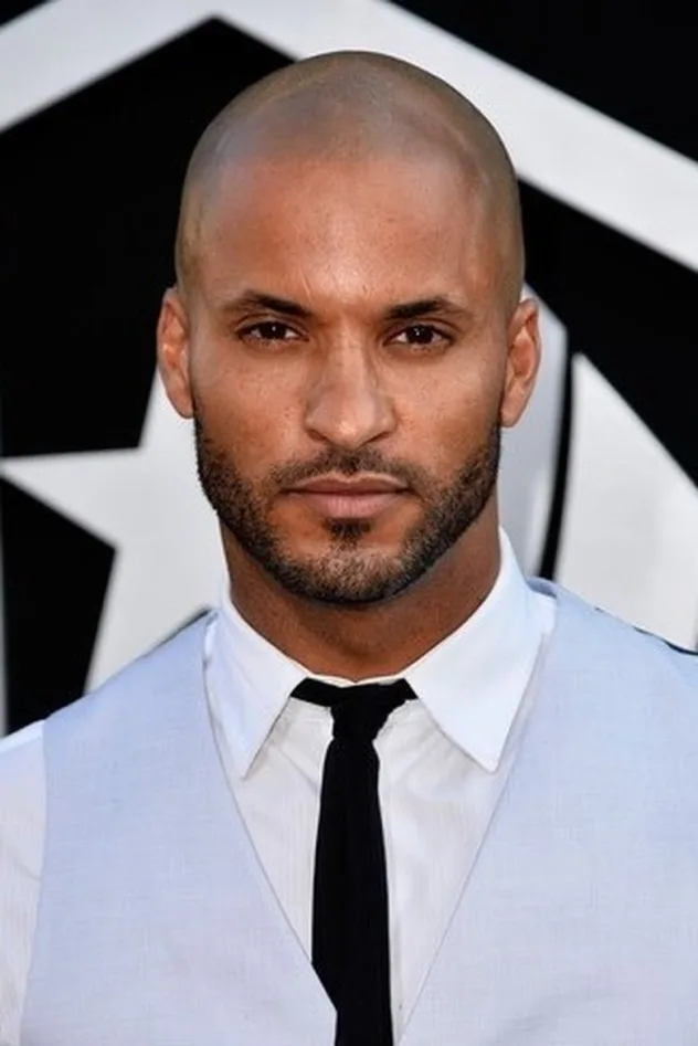 Ricky Whittle fotoğrafı