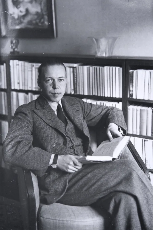 Mika Waltari fotoğrafı