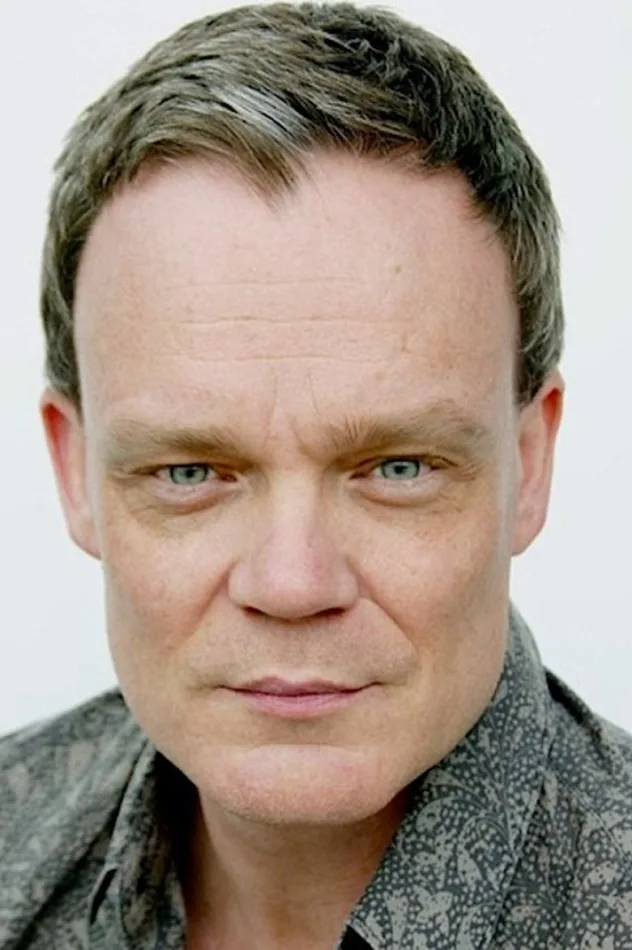 Joel Tobeck fotoğrafı