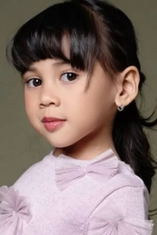 Freya Mikhayla fotoğrafı