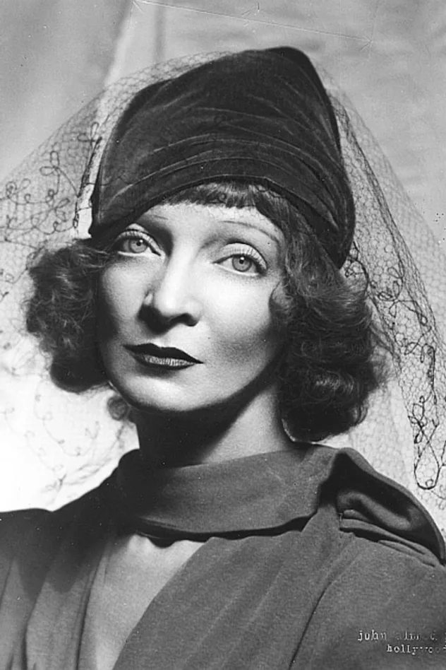 Estelle Winwood fotoğrafı