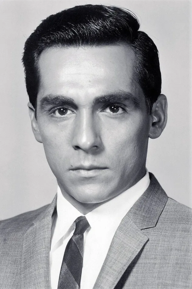 Perry Lopez fotoğrafı