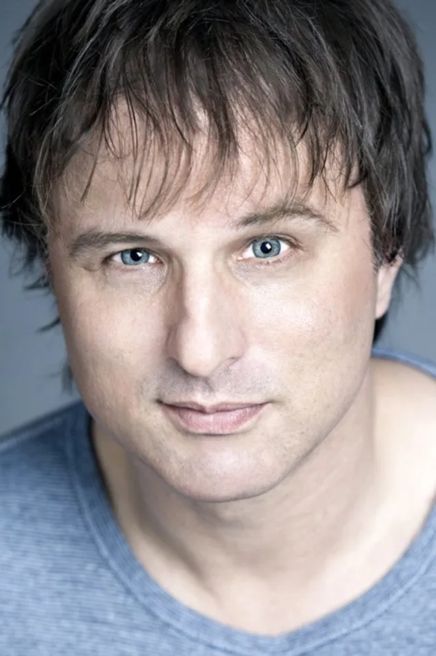 Troy MacKinder fotoğrafı