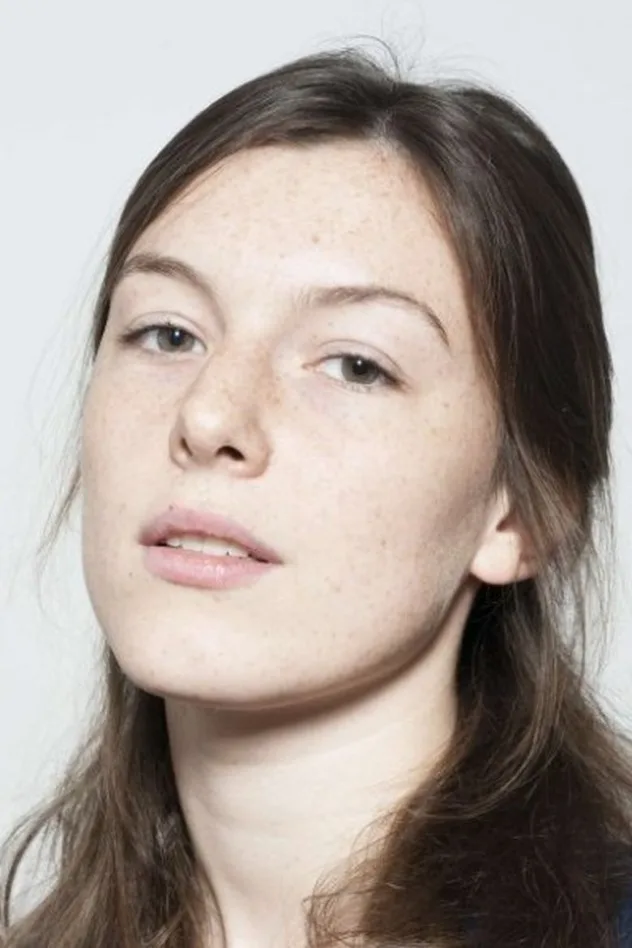 Louise Chevillotte fotoğrafı