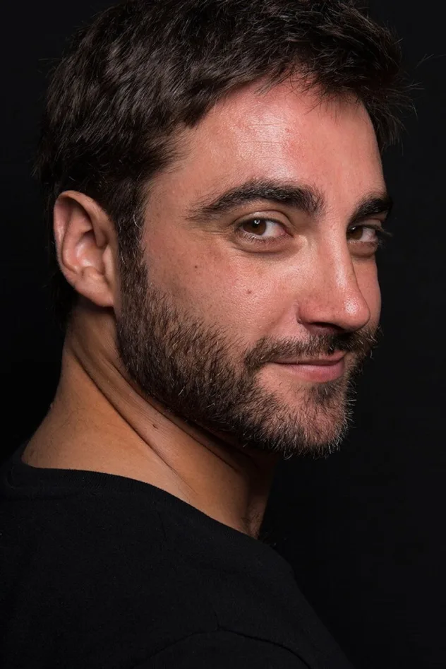 Robert González fotoğrafı