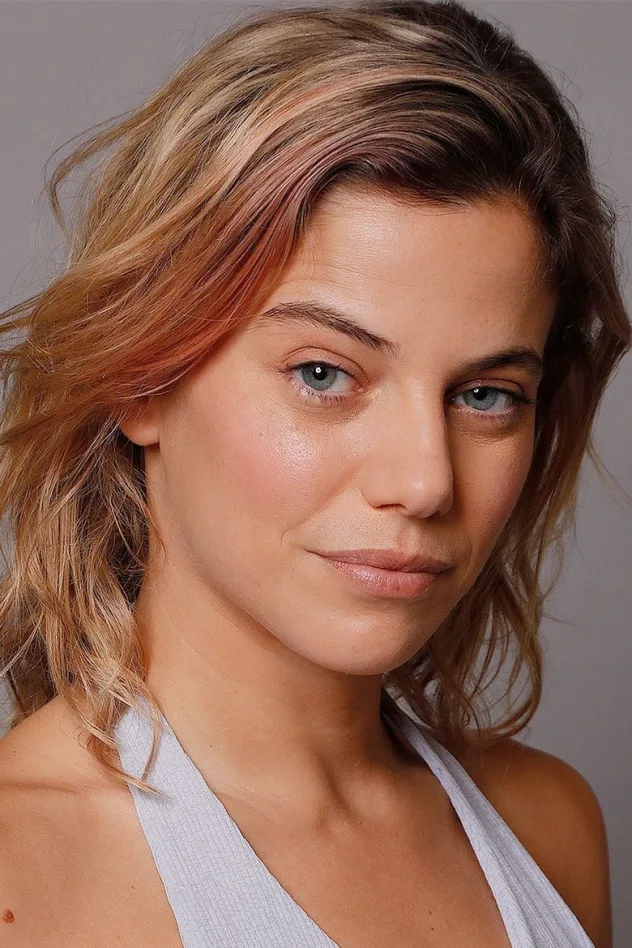 Justina Bustos fotoğrafı