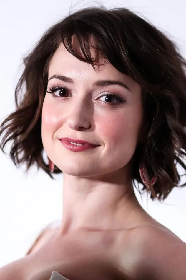Обложка для Milana Vayntrub