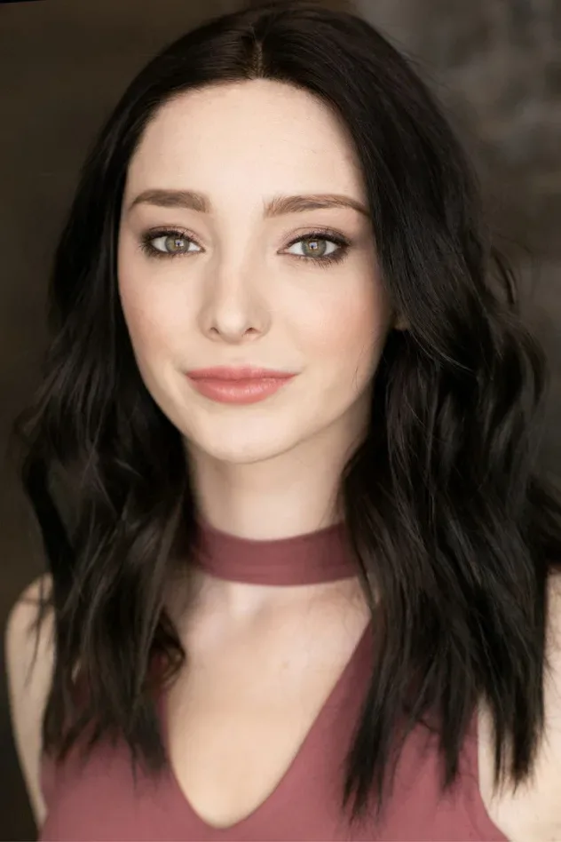 صورة الغلاف لـ Emma Dumont