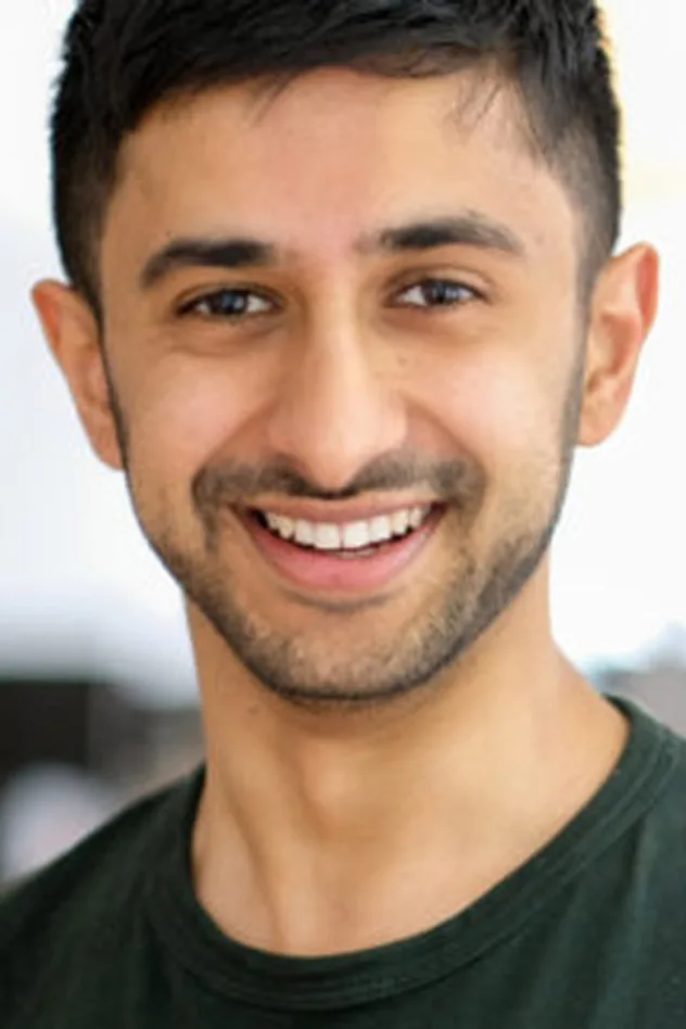 James Gandhi fotoğrafı